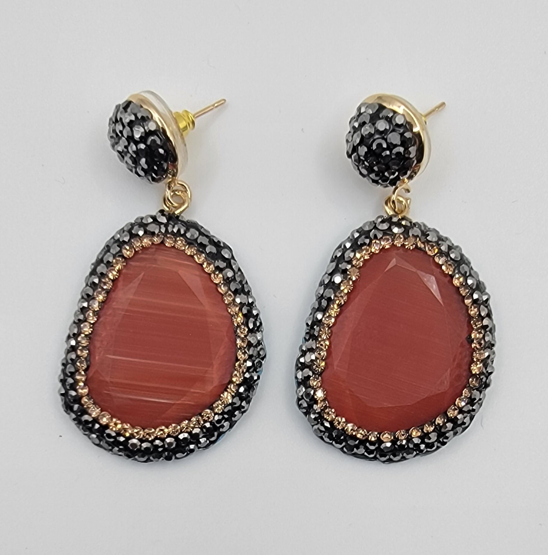 MYRA Stone Pendant Earrings - Zoha Los Angeles