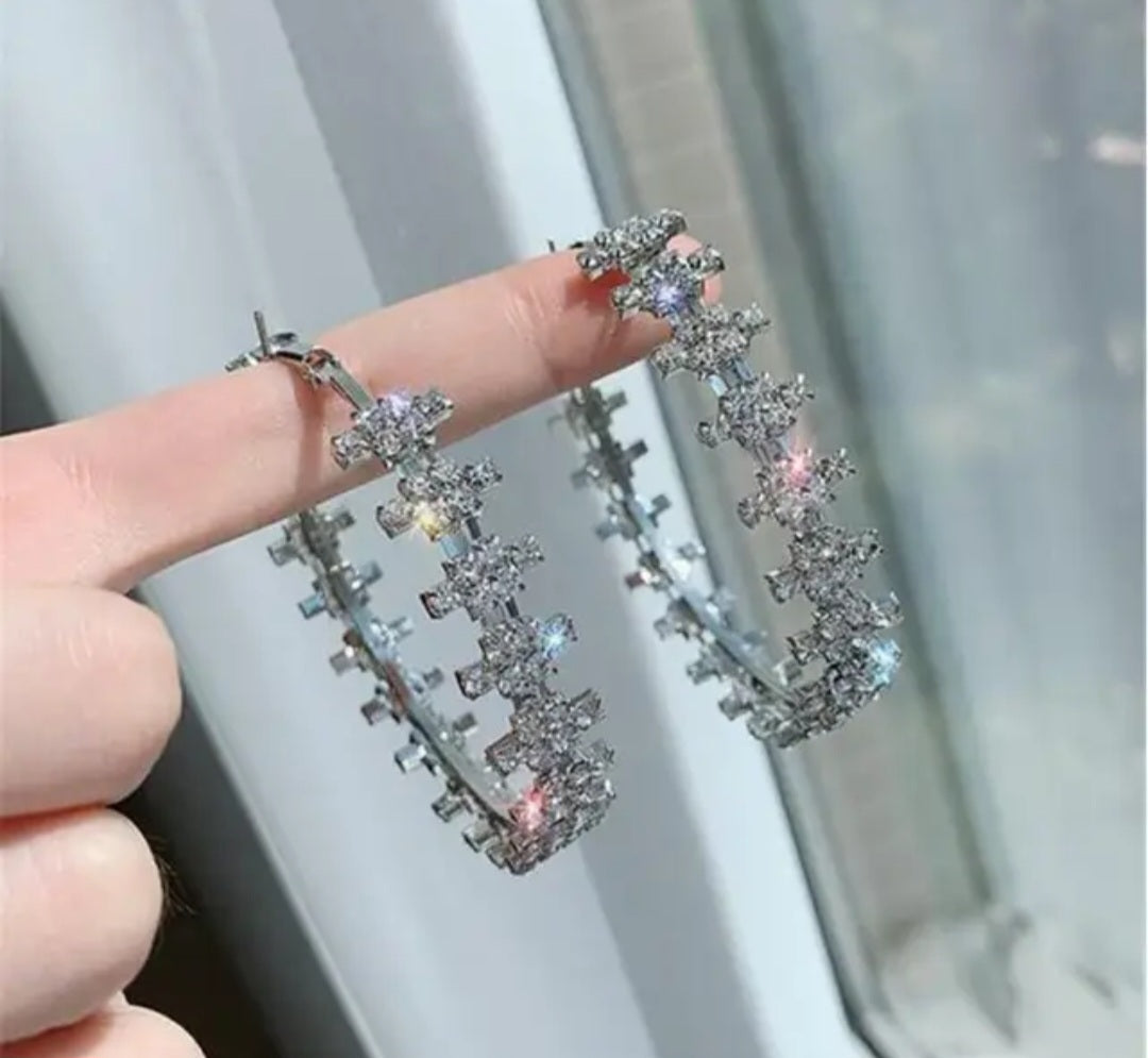 LILY HOOP Earrings - Zoha Los Angeles