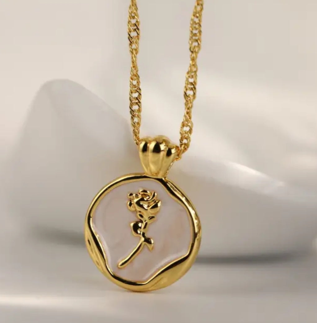 ROSE Shell Necklace - Zoha Los Angeles
