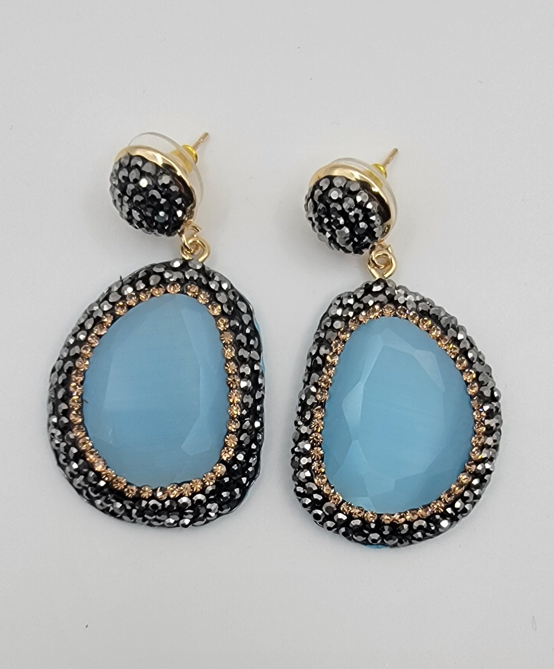MYRA Stone Pendant Earrings - Zoha Los Angeles
