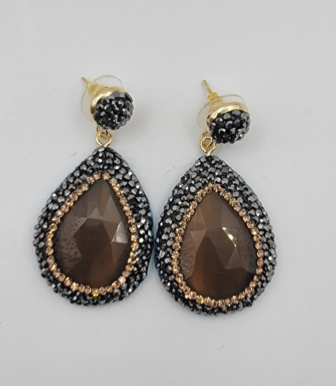 NURA - Stone Pendant Earrings - Zoha Los Angeles