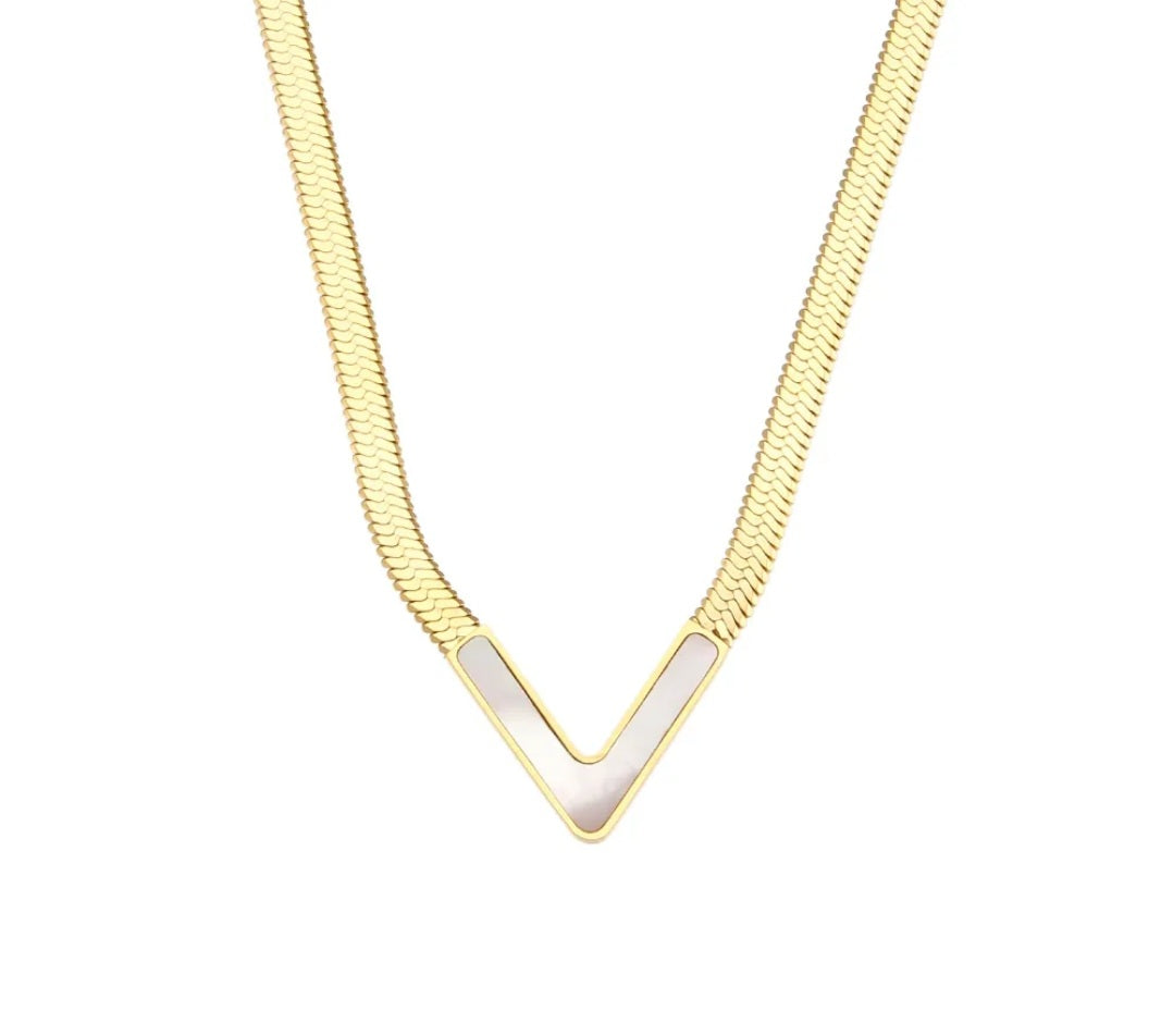 YAMNA V-Shape Chain Necklace