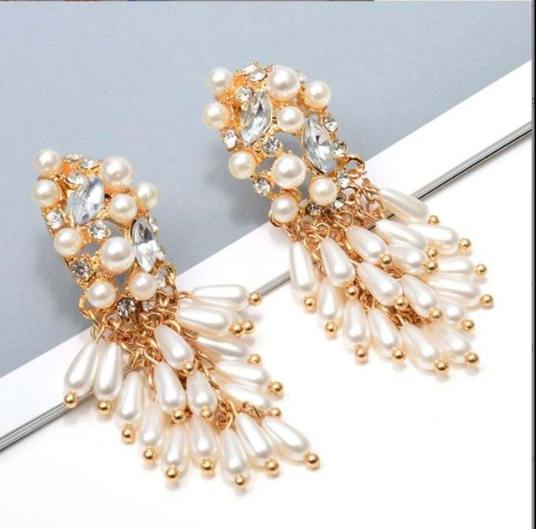 JLO Pearl Earrings