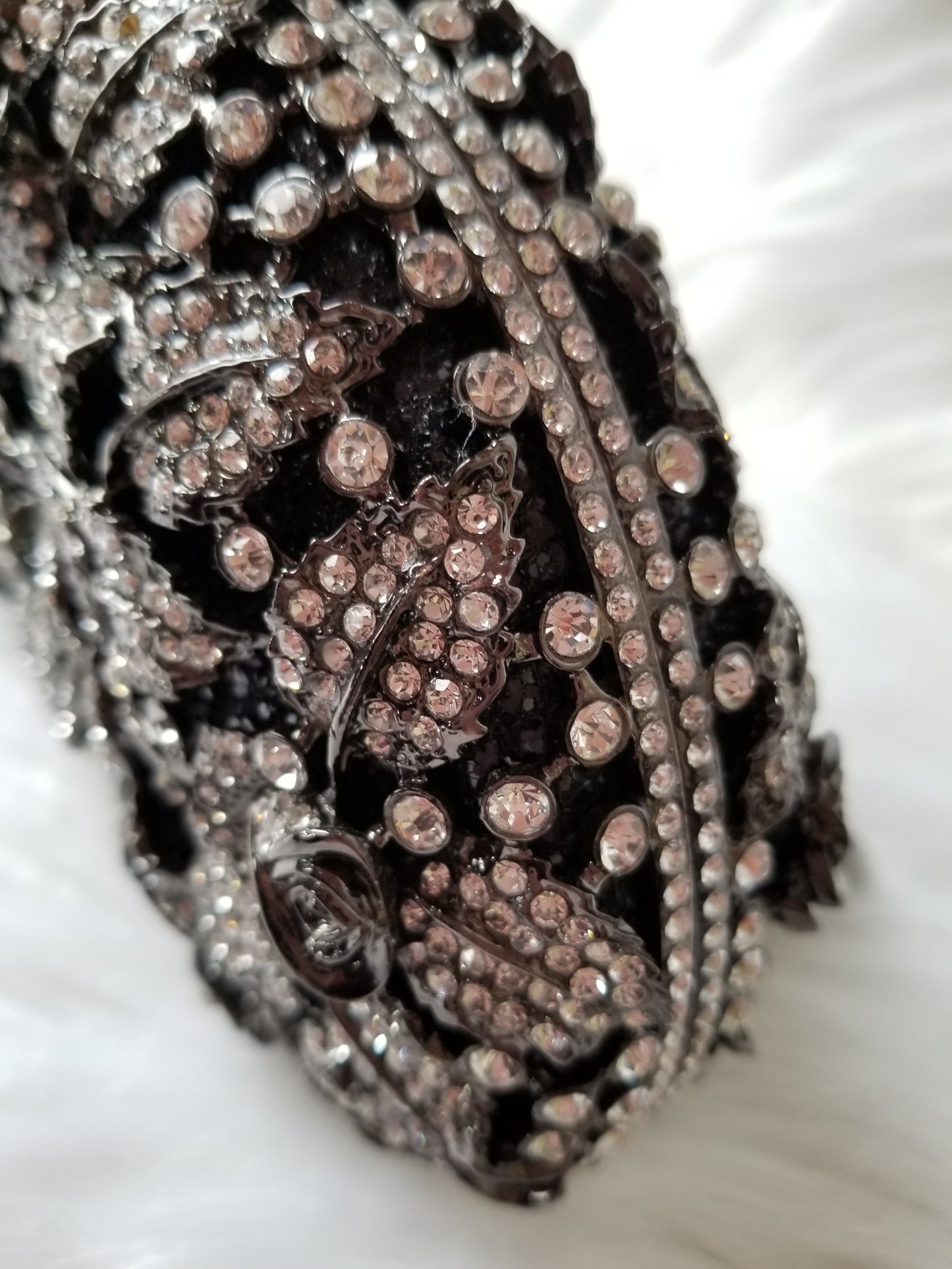 Black Crystal Luxury Clutch - Zoha Los Angeles